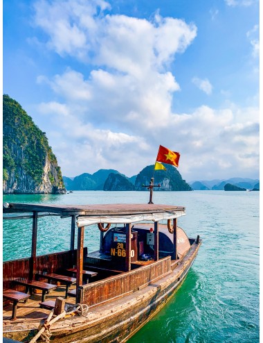 VIETNAM, DE LA BAIE D'HALONG AU MEKONG