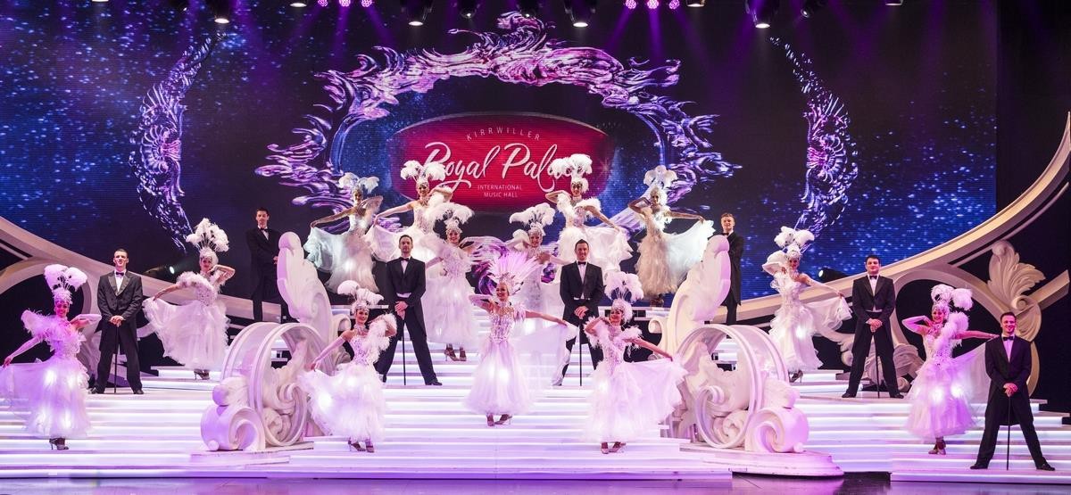 DEJEUNER-SPECTACLE AU ROYAL...
