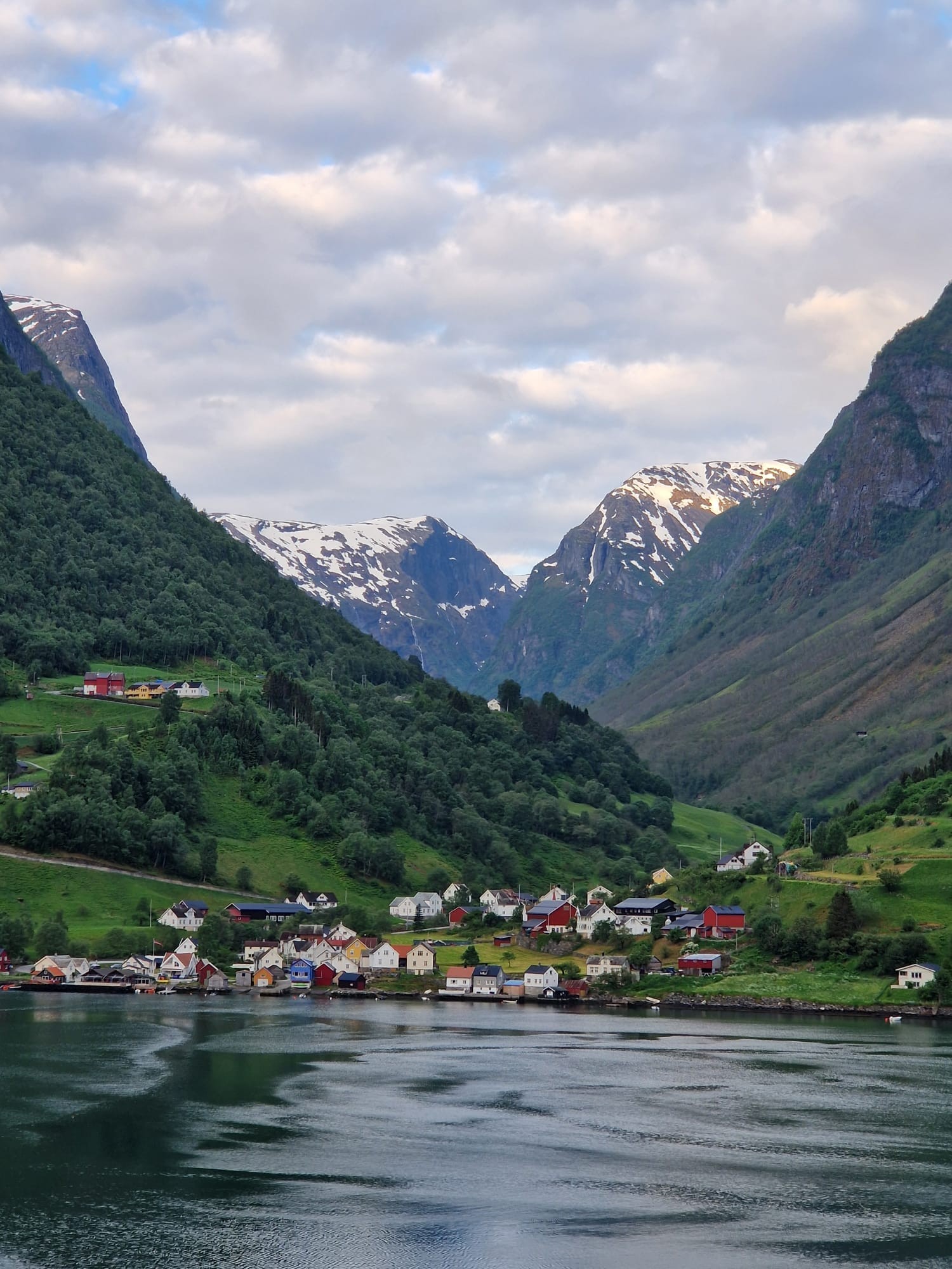 CROISIERE DANS LES FJORDS...